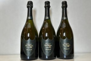博雅收藏香港專業回收2006 年香檳王 P1，隸屬大類酒回收領域，常年收購紅酒、洋酒與各類珍稀名酒。團隊鑑定經驗豐厚，提供上門回收服務，現金結算高效便捷，交易保密價格公道。手閒置2006 年香檳王 P1及各款頂級酒品，均可前來諮詢，免費估價安心高價變現。