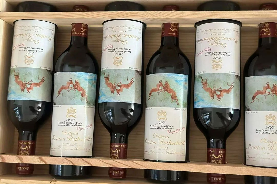 博雅收藏高價收購 2012 木桐 Château Mouton 紅酒，提供免費線上圖片評估與專業鑑定，支援全港上門驗貨服務。博雅收藏高價收購 2012 木桐 Château Mouton 紅酒，同步回收各類名莊紅酒、香檳、威士忌。依市場行情客觀報價，交易保密無隱藏費用，單瓶零散與大批量藏品皆可免費諮詢。